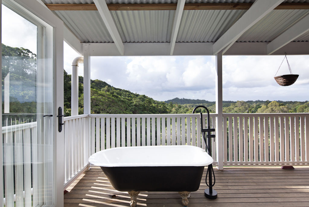 10 breathtaking outdoor bathtubs around Australia