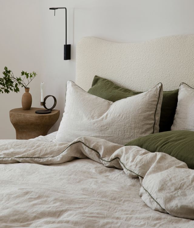 Piped_Linen_by_Cultiver_1_i1rrub