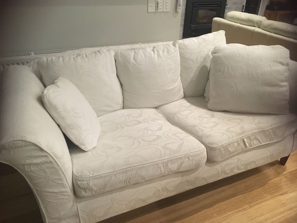 Going, going, not gone My monthlong struggle to give away a free couch