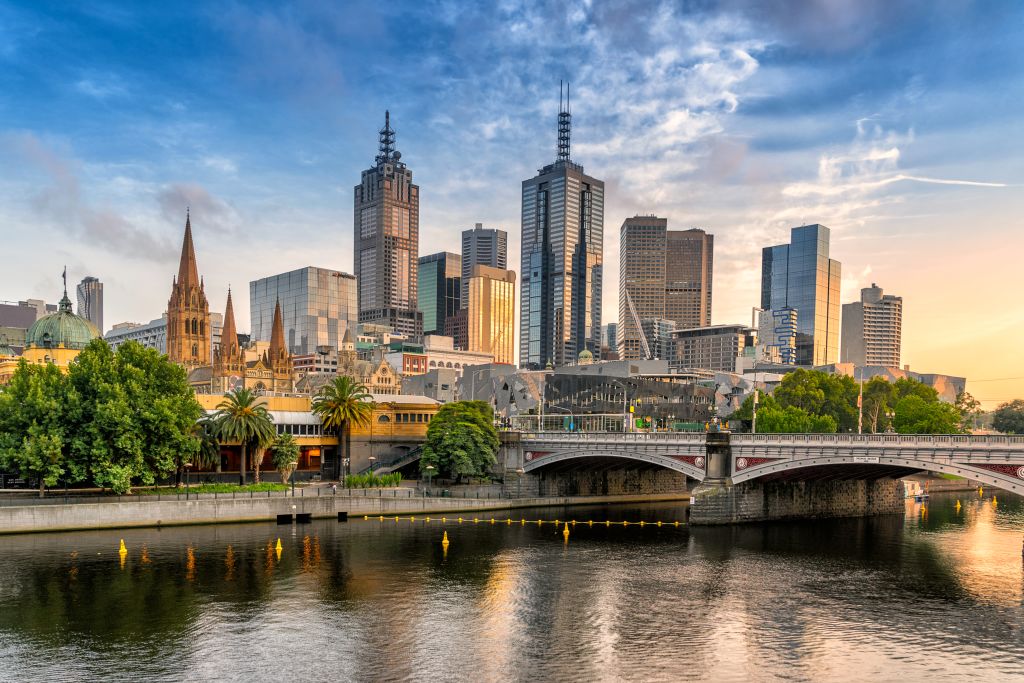 Melbourne city skyline and Flinders Street Station 2018 Photo Josie Withers Visit Victoria
