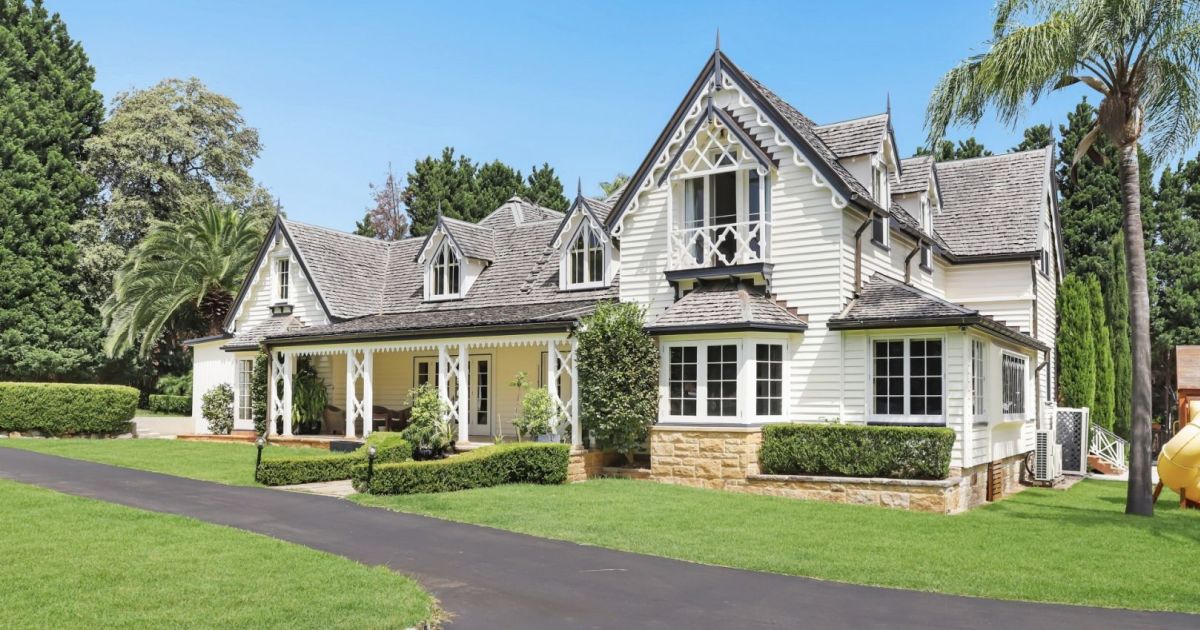 Historic Burwood house taking another shot at breaking suburb record