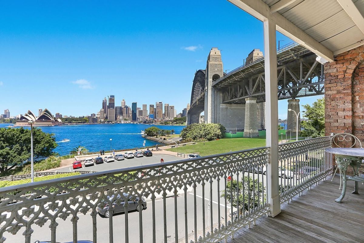 Kirribilli villa with incredible Sydney Harbour views for sale for