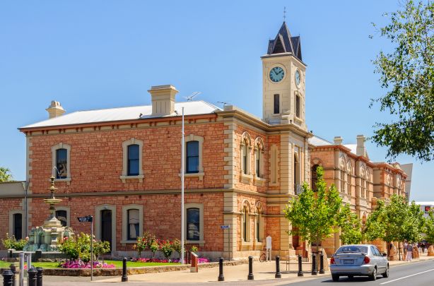 The town of Mount Gambier SA