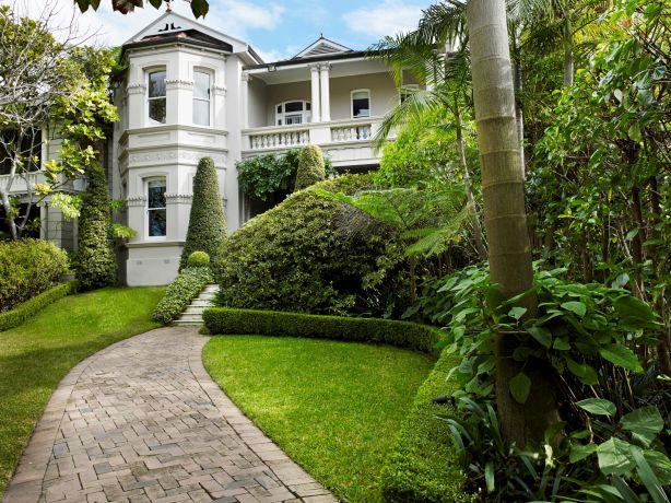 22 Lang Road Centennial Park