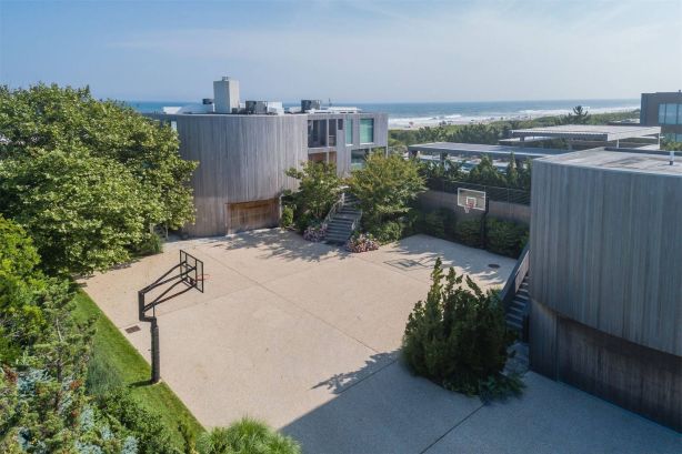 Bridgehampton South estate in Bridgehampton NY