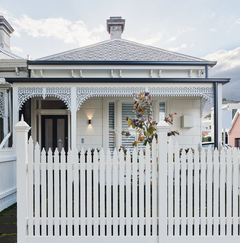 The facade of the Albert Park home after a 12-month renovation. Photo: Simon Shiff