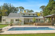 What holiday homes are available in Canberra's surrounding NSW regions?