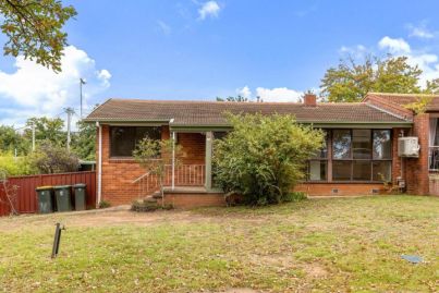 Canberra auctions: Former government housing home in Lyneham sells for $1.175 million
