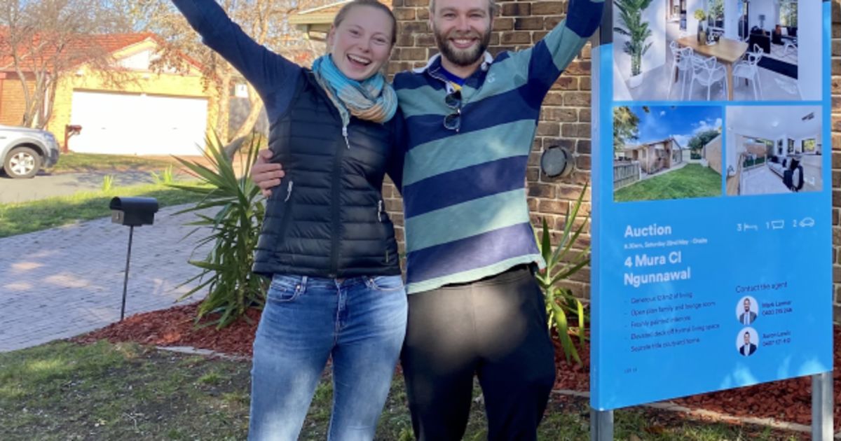 Canberra auctions Firsthome buyers nab Ngunnawal home for 775,000