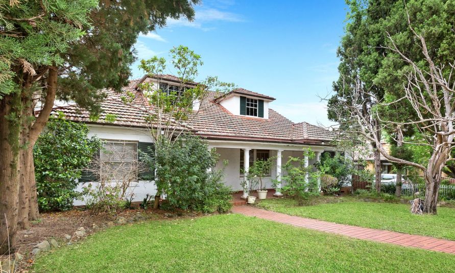 Home in Sydney's inner west sells for $1.8m above reserve