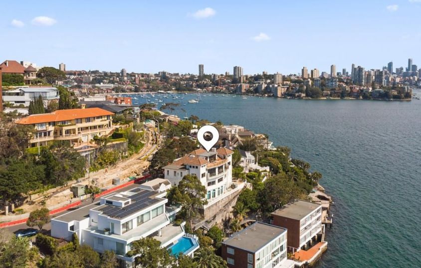 Point Piper apartment sells for eye-watering $13.025m at auction