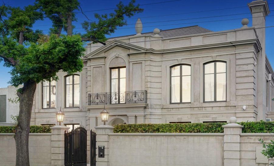 Bec and Lleyton Hewitt list Toorak home for $15m-$16m