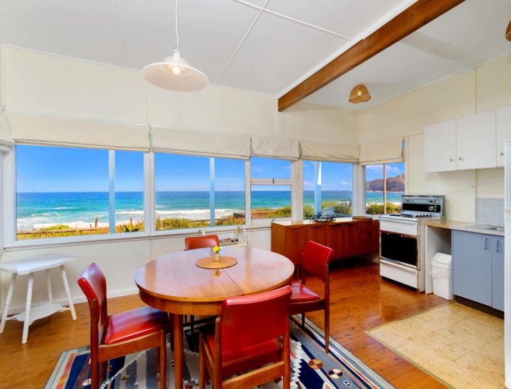 A knock-down cottage on North Avoca has sold for $8.1 million.