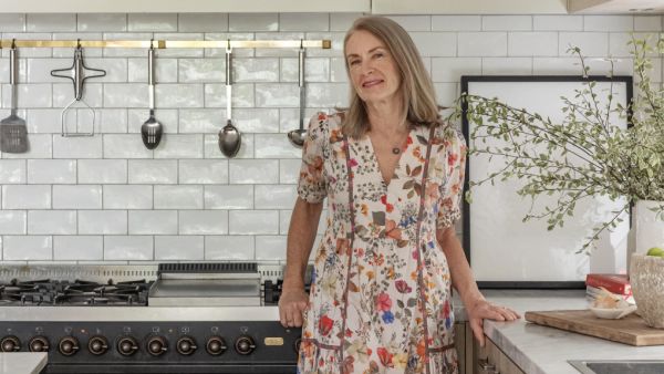 Baking legend Phillippa lists family home, and yes the kitchen is seriously good