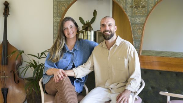 'An absolute vibe': A 1970s bar sealed the deal for these first-home buyers