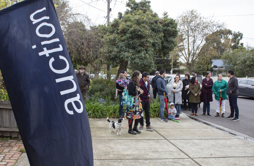 A Finder survey has found that Baby Boomers are more likely to think now is a good time to buy compared to younger age groups. Photo: Stephen McKenzie