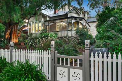 Why some Melbourne home buyers can pay well above reserve at auction