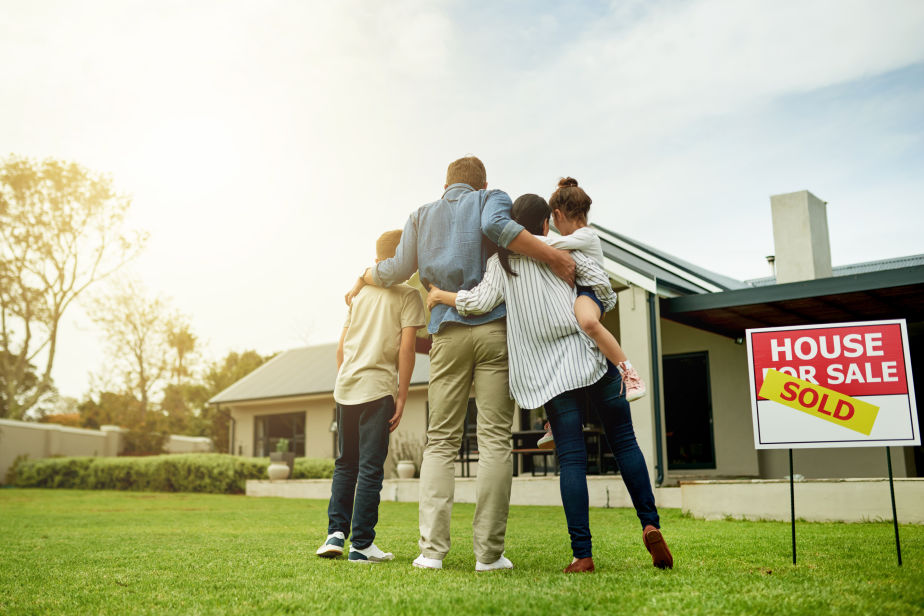 Thousands of Australians face harsh reality of interest-only mortgage change