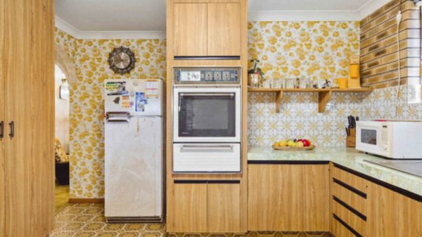 This unrenovated home attracted 200 people at its first open for inspection: Here's why