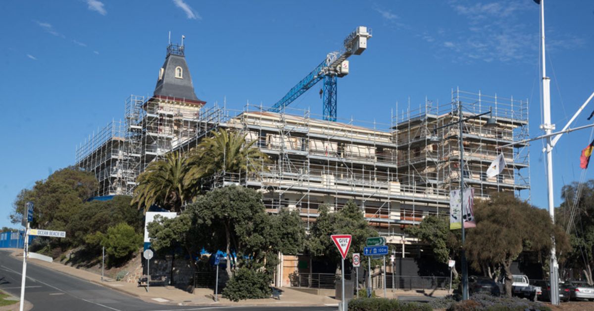 Sorrento’s Continental Hotel listed for sale following unravelling of