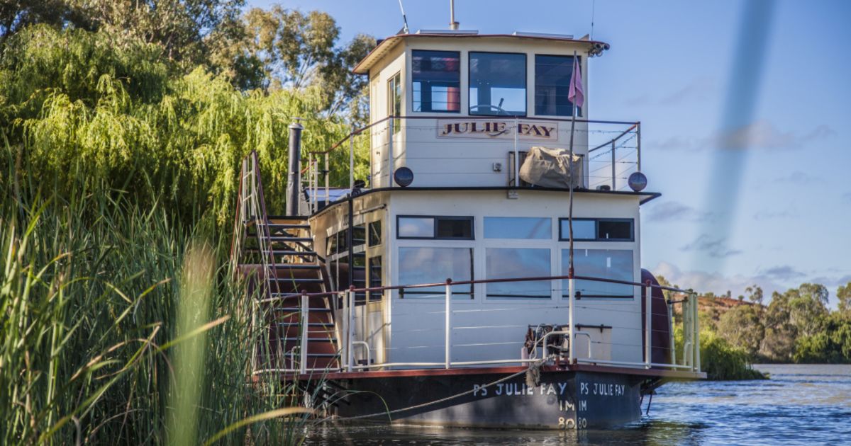 vintage paddle wheel