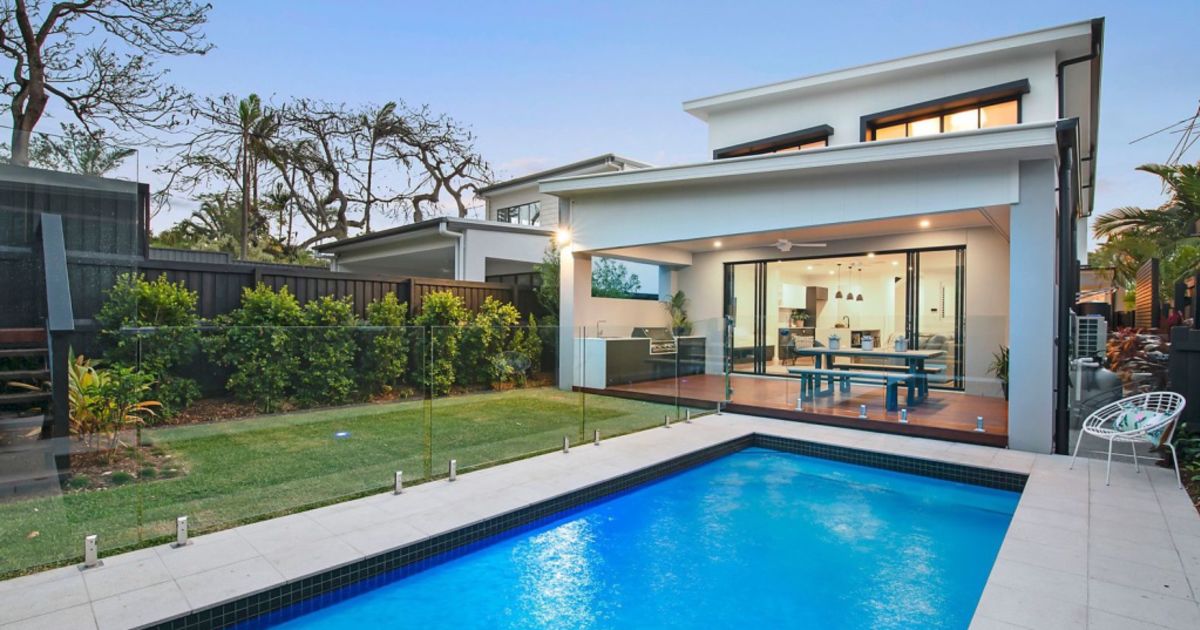 How to turn your pool from green to blue in six simple steps