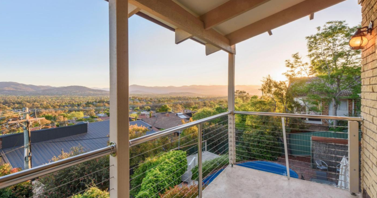 Top 7 Canberra Houses For Sale With Spectacular Views