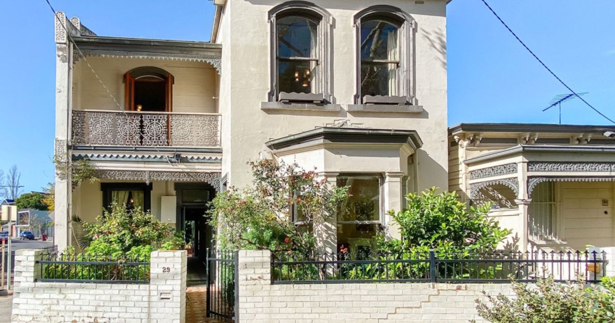 South Melbourne terrace in same family for decades listed with 1.95m