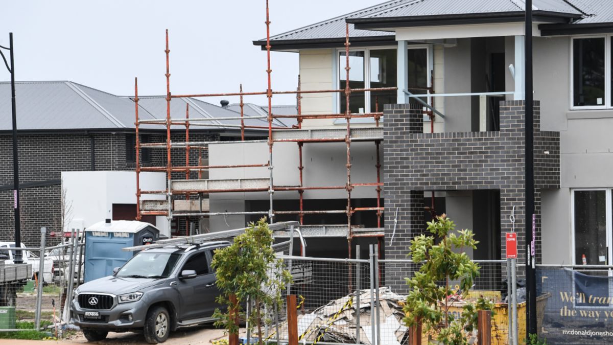 Homebuilder Scheme Some Home Buyers Unable To Count 25 000 Grant Towards Deposit