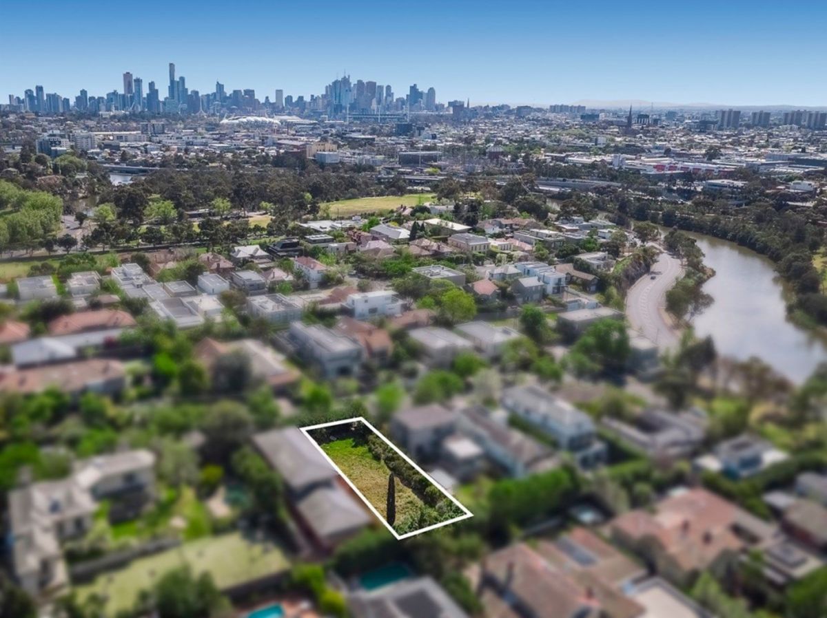 What Does 5m Get You In Toorak An Empty Block And Not Much Else