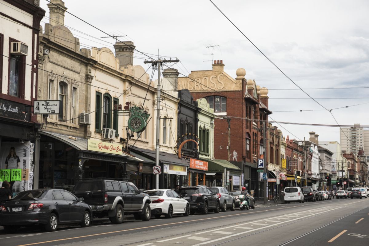 Why outer suburbs lack inner city’s ‘third places’: a partial defence ...