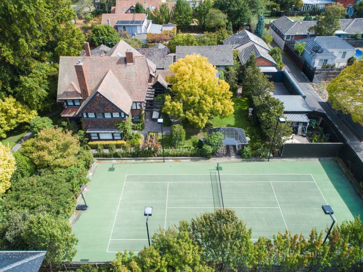 Kew tennis court hits the market with hopes of up to 4.18 million