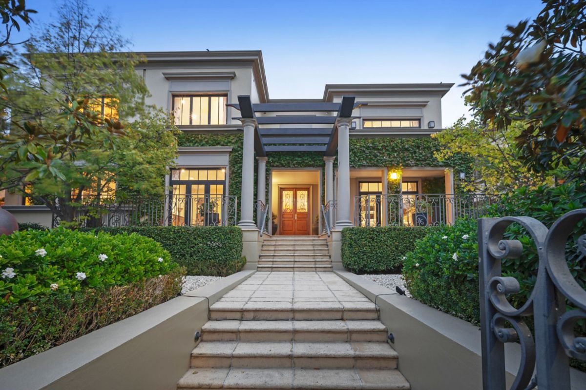 Toorak mansion fetches 10.5 million in secret offmarket deal