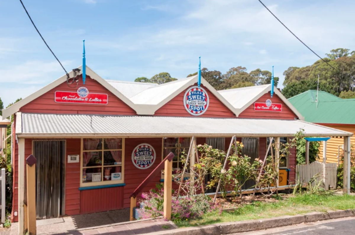 Lolly shop in idyllic Tilba hits the sweet spot