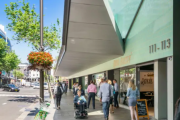 Packed house at Burgess Rawson's final 2019 commercial auction