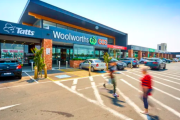 Woolworths offers tenants rent relief