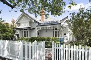 Potential home-buyers warned fixed interest rates to rise as Reserve Bank winds back stimulus