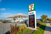 Investors fuel up on service stations at auctions