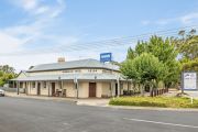 4 South Australian pubs for sale right now