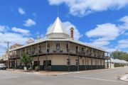 4 pubs for sale in Western Australia