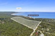 Major coastal landholding on Great Ocean Road hits market
