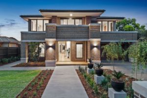 Modern Kooyong house fetches $440,000 above reserve