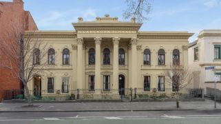 Clarendon Terrace recalls the 'Marvellous Melbourne' period Clarendon Terrace recalls the 'Marvellous Melbourne' period