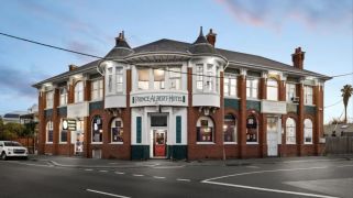 Historic Williamstown 'golden age' pub hits the market