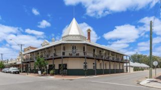 4 pubs for sale in Western Australia 4 pubs for sale in Western Australia
