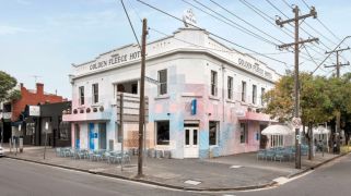 Golden Fleece pub with Santorini-style rooftop heads to auction
