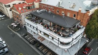 Hobart waterfront pub with rare rooftop offering draws global investor attention Hobart waterfront pub with rare rooftop offering draws global investor attention