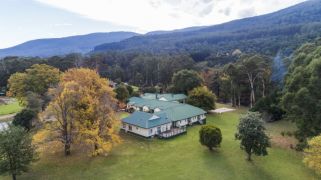 A 1920s Warburton guesthouse primed for nature-lovers hits the market