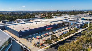 Braybrook retail hub hits market near Snowtunnel, Sunshine Superhub