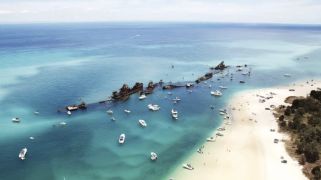 Moreton Island tourism business offered for sale Moreton Island tourism business offered for sale